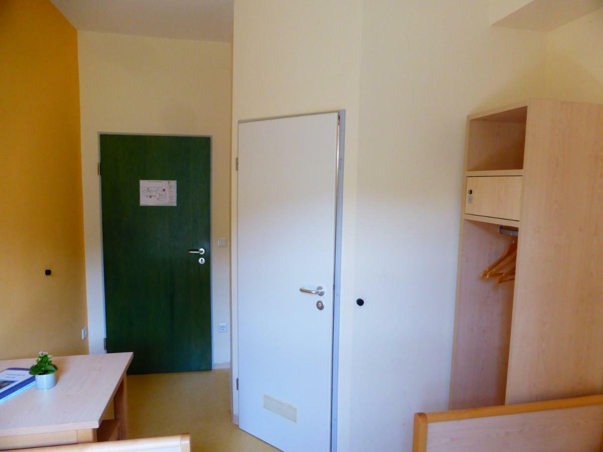 Campus Prackenfels Hotel Алтдорф бай Нюрнберг Екстериор снимка