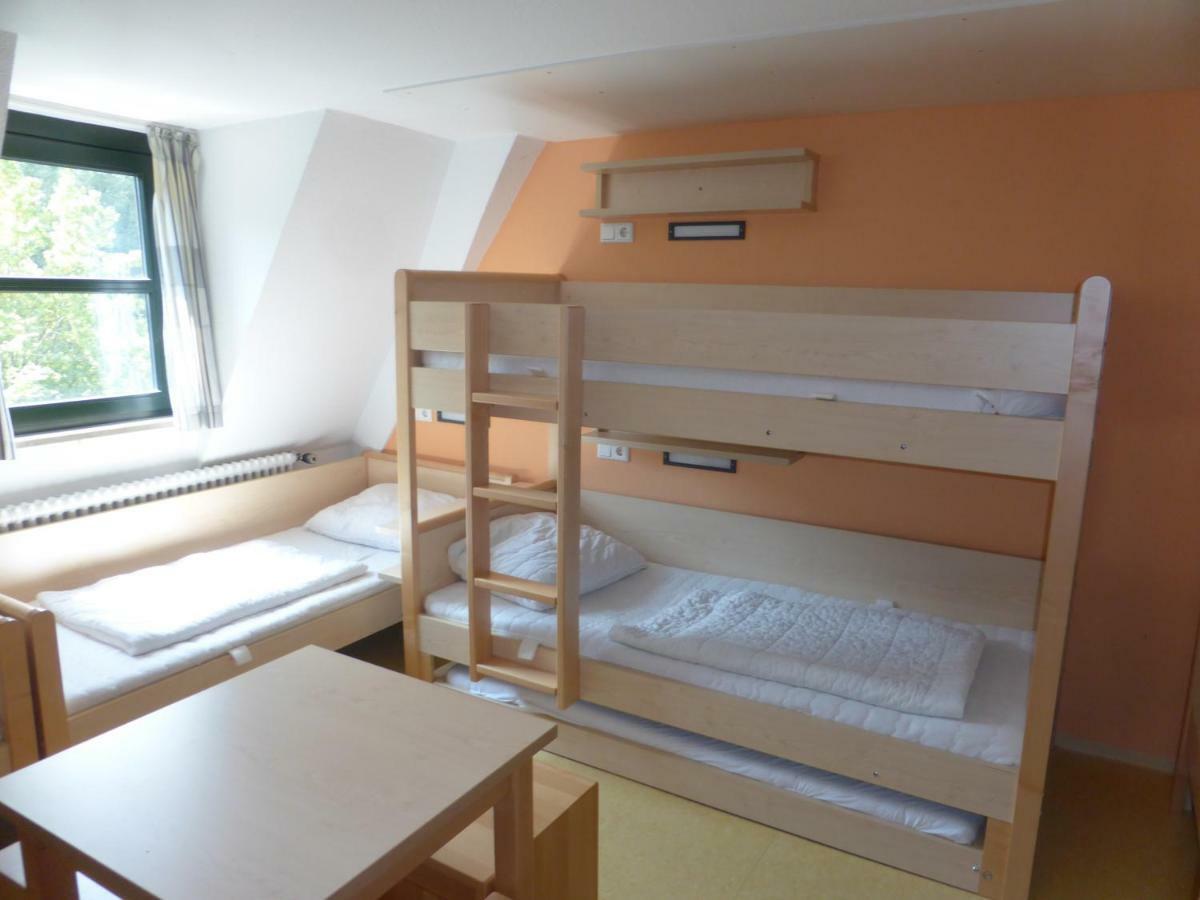 Campus Prackenfels Hotel Алтдорф бай Нюрнберг Екстериор снимка